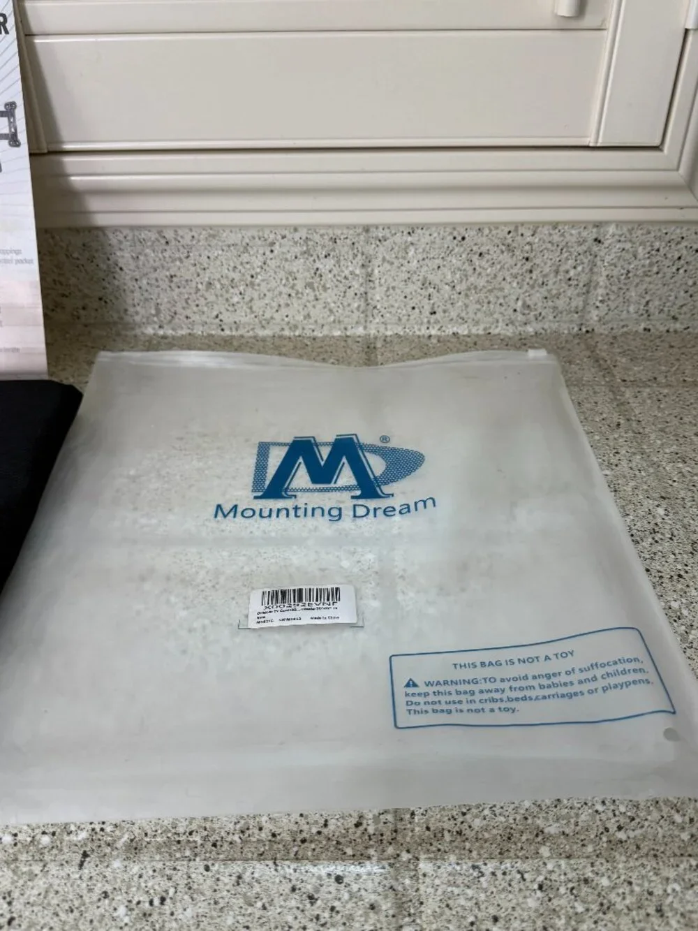 NEW Black Mounting Dream TV Cover Weatherproof Fits 30-32